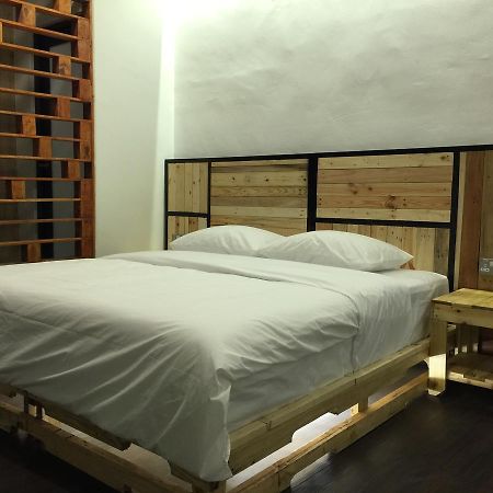 פונטיאן קסיל The Oikos Hotel מראה חיצוני תמונה