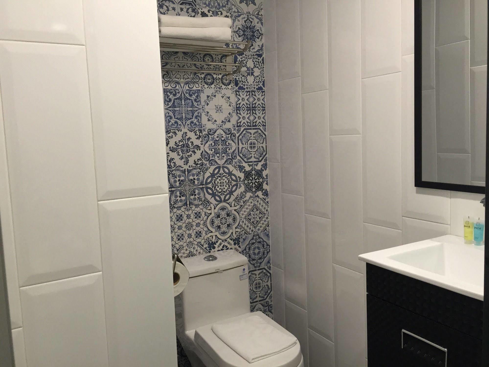 פונטיאן קסיל The Oikos Hotel מראה חיצוני תמונה