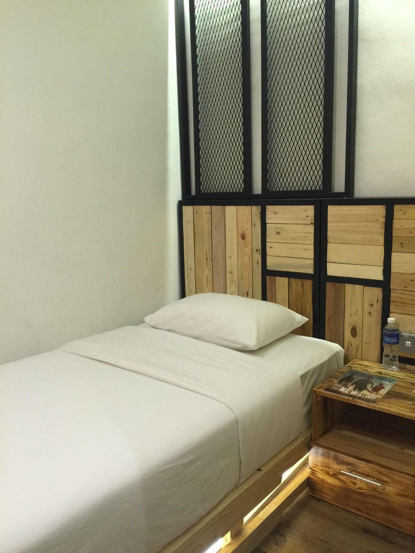 פונטיאן קסיל The Oikos Hotel מראה חיצוני תמונה