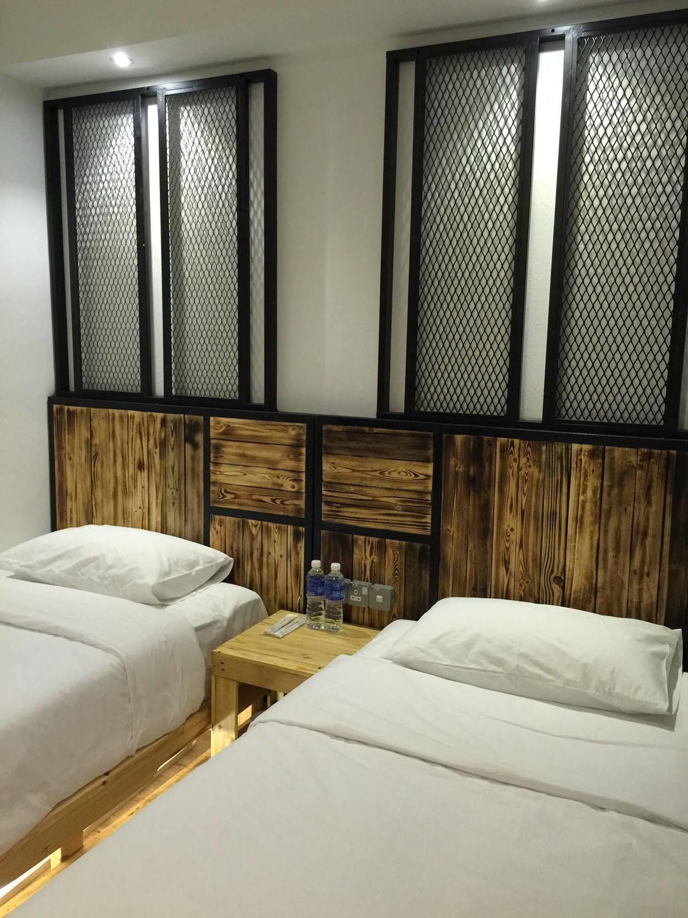 פונטיאן קסיל The Oikos Hotel מראה חיצוני תמונה